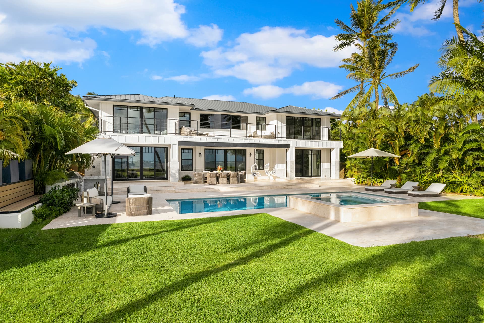 Niu Beach Estate