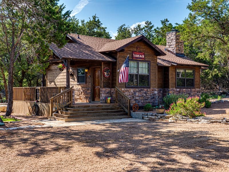 Cedar Bliss Texas Cabin