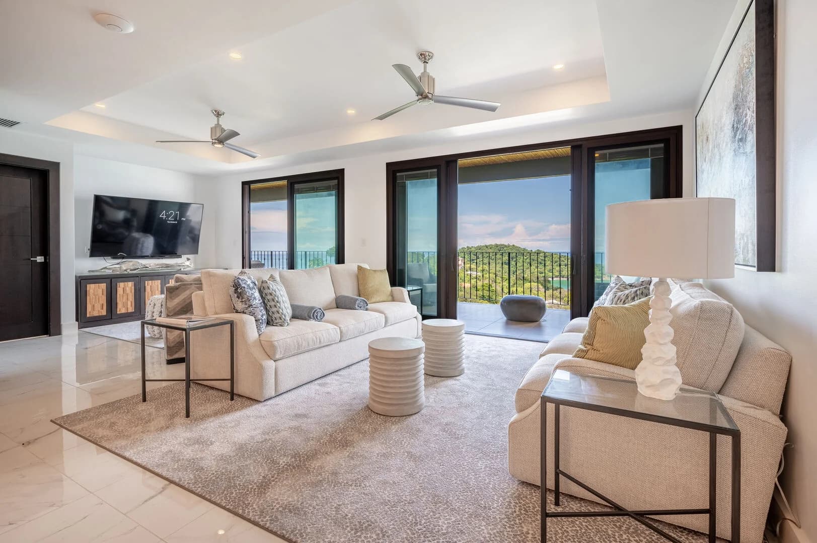 Splendor Penthouse #503
