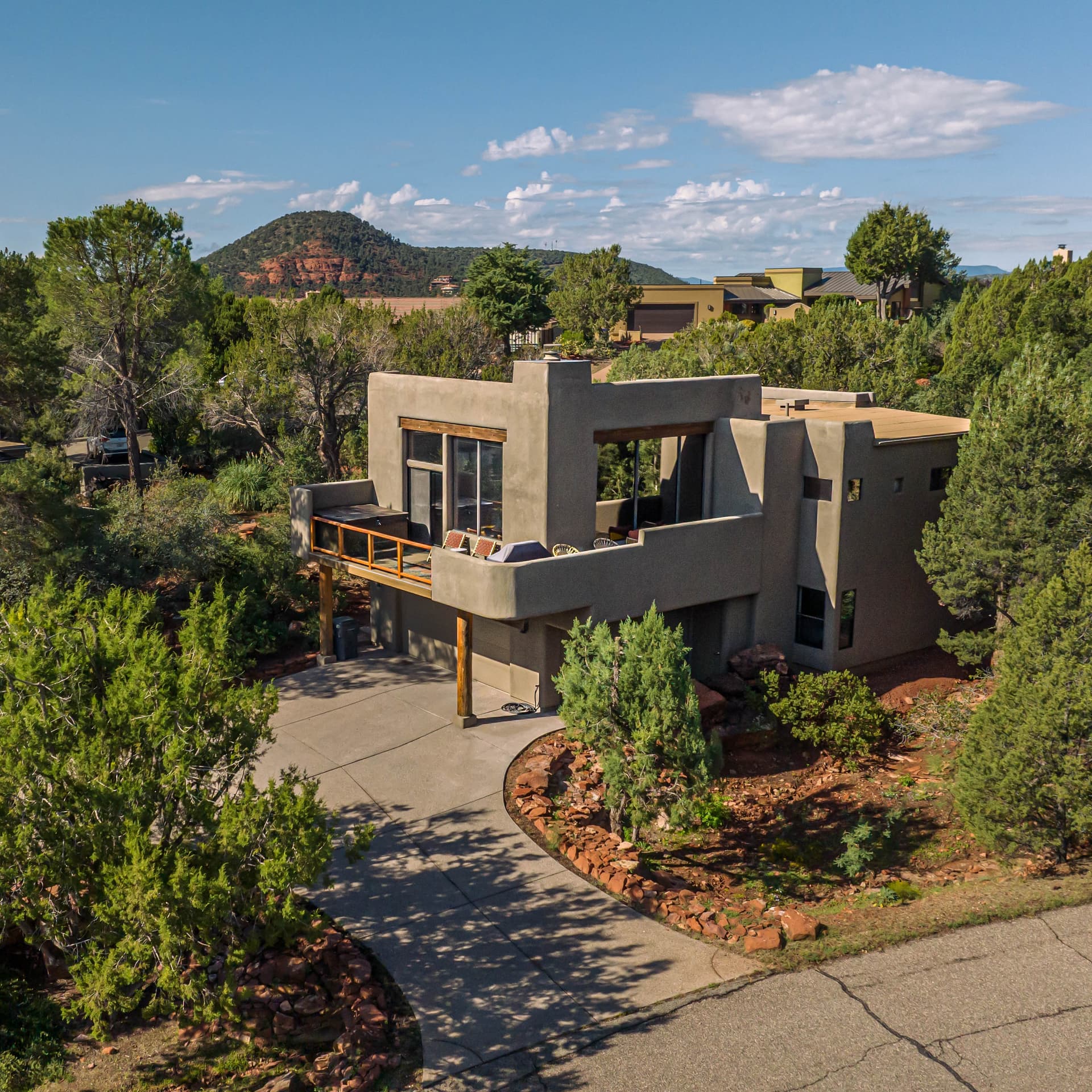 Hy View House Jacob
