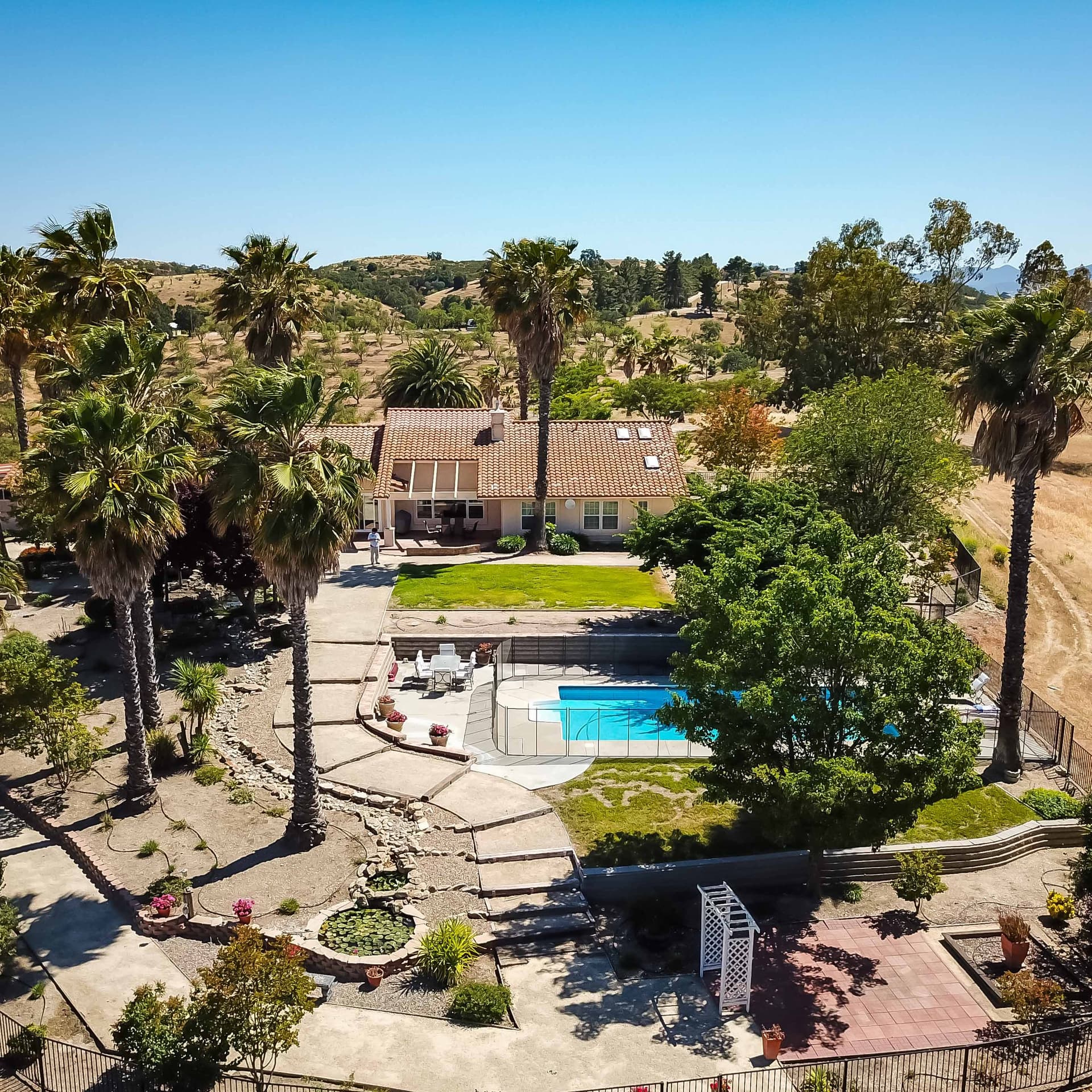 Hilltop Oasis Place