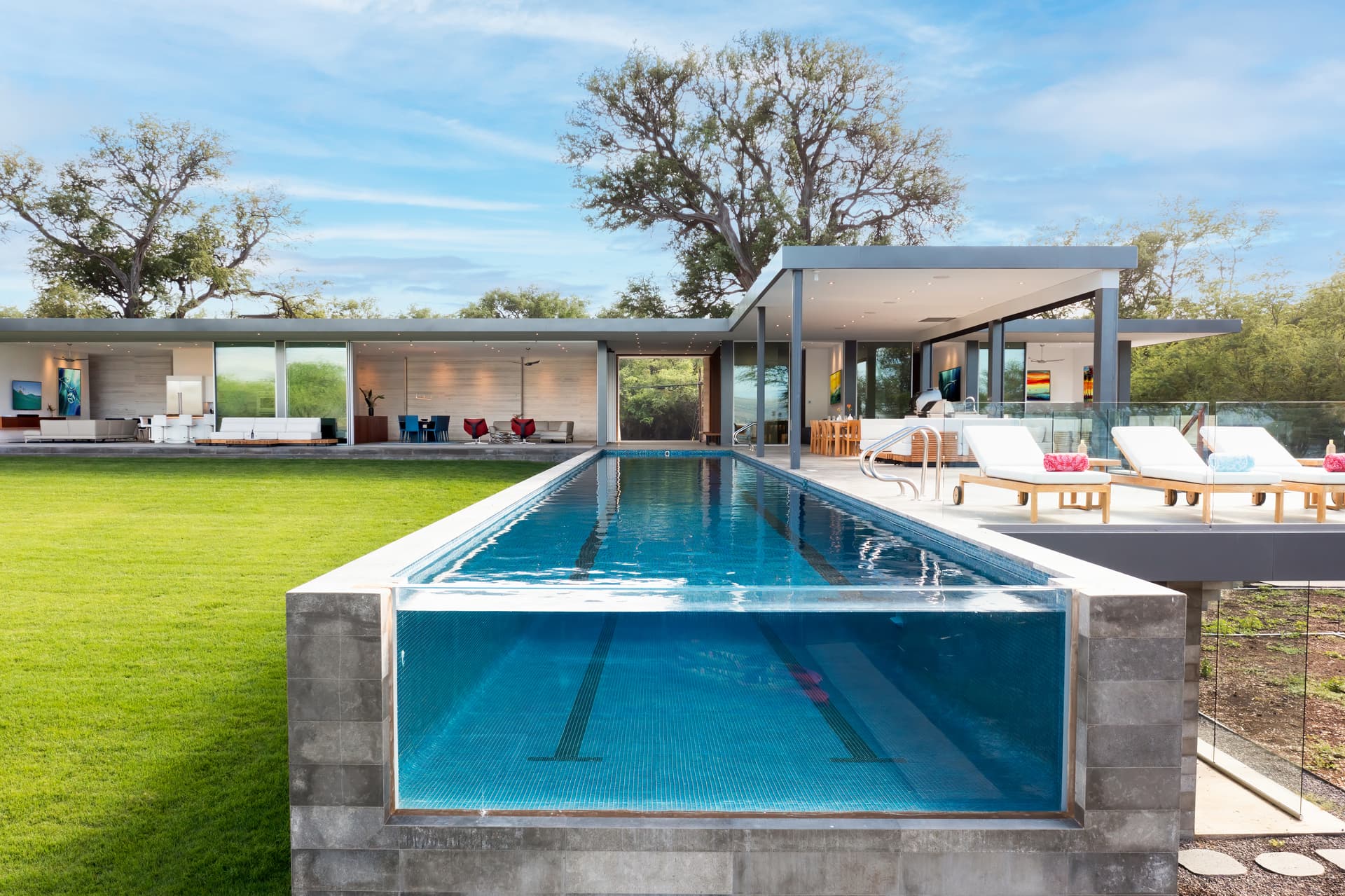 Puako’s Ocean Edge Modern Estate