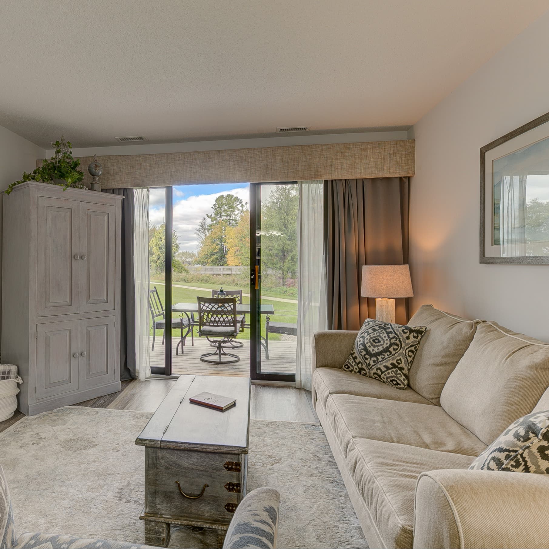 Shores Condo #5593