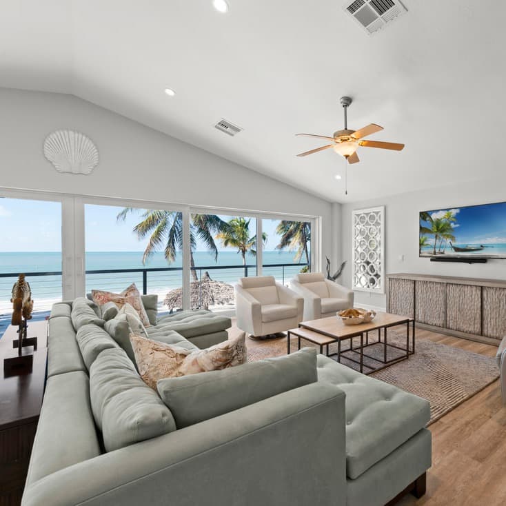 Copacabana Home